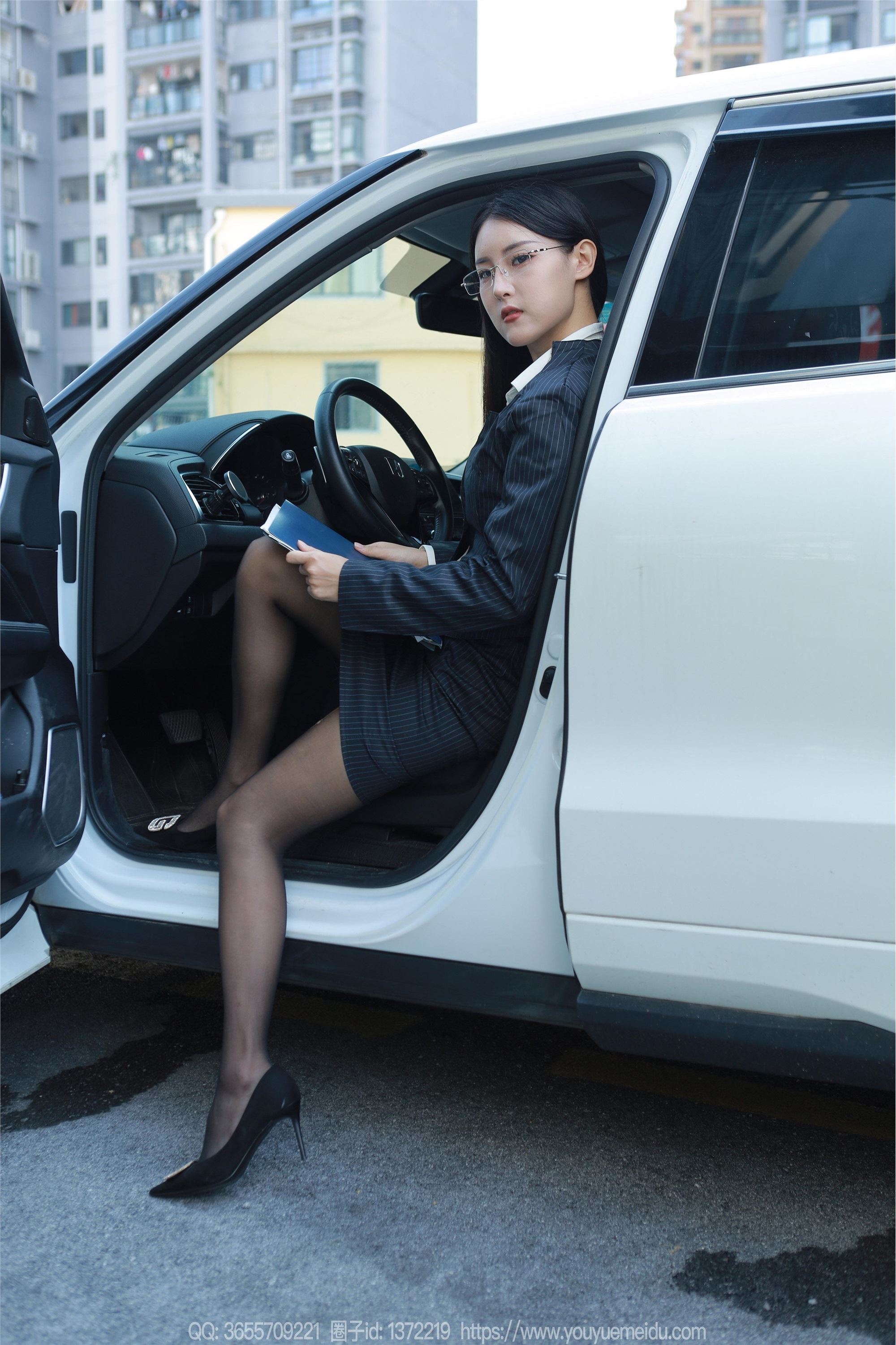 IESS异思趣向  2023.11.03 丝享家 1576 小宝《懂事早到女人》